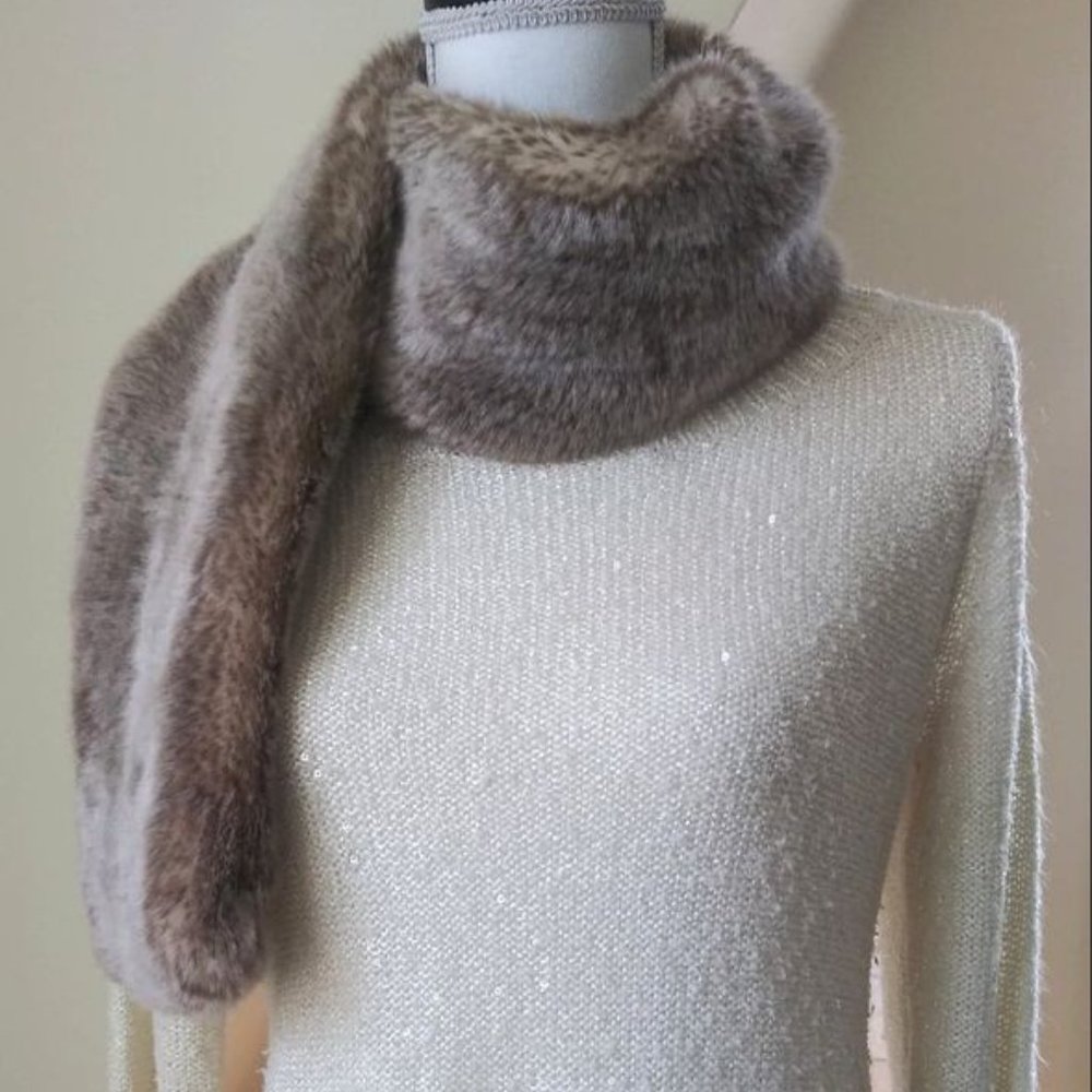 Gorgeous light brown faux fur scarf